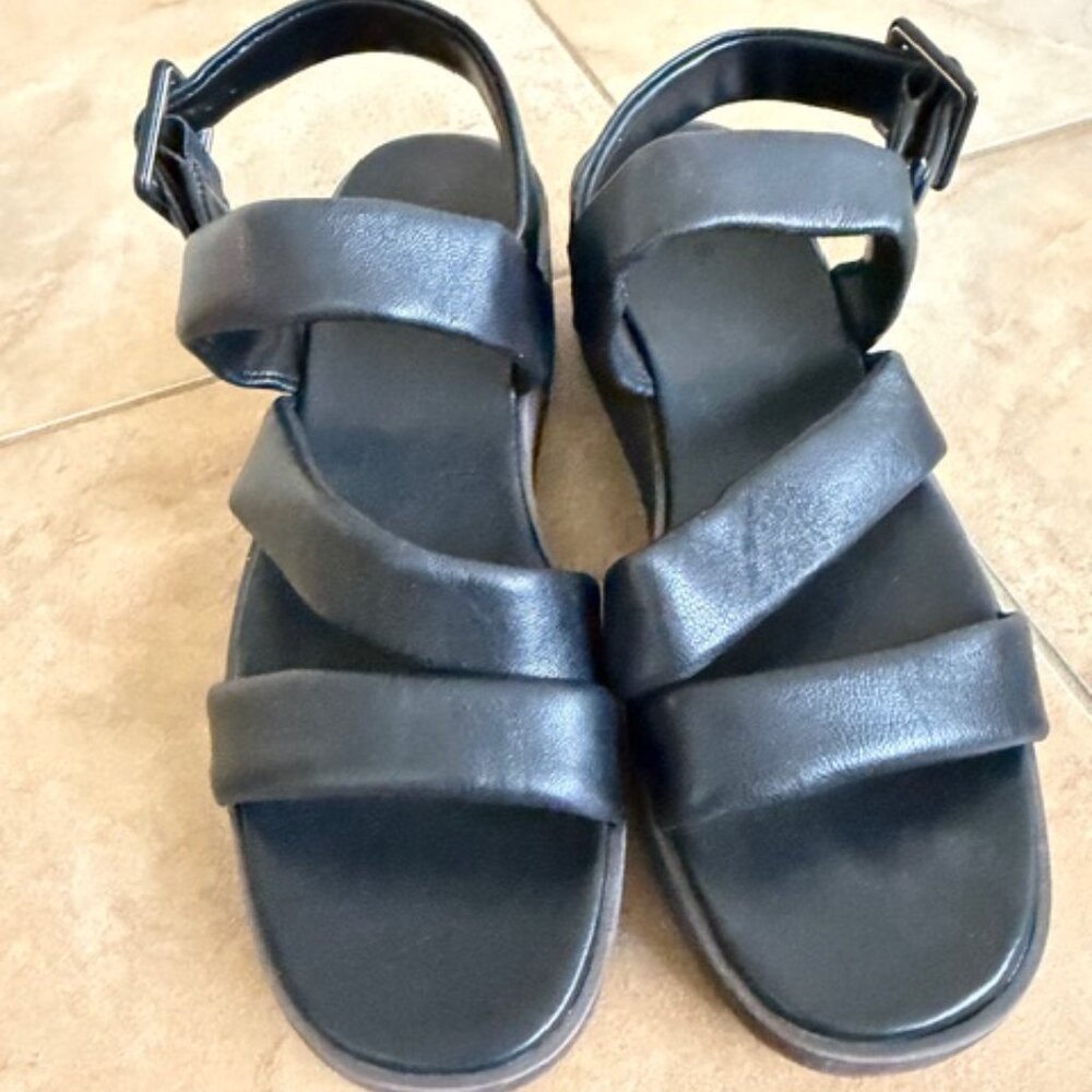 VINCE Skylar leather platform sandals 8.5 $295 NEW - Picture 2 of 7
